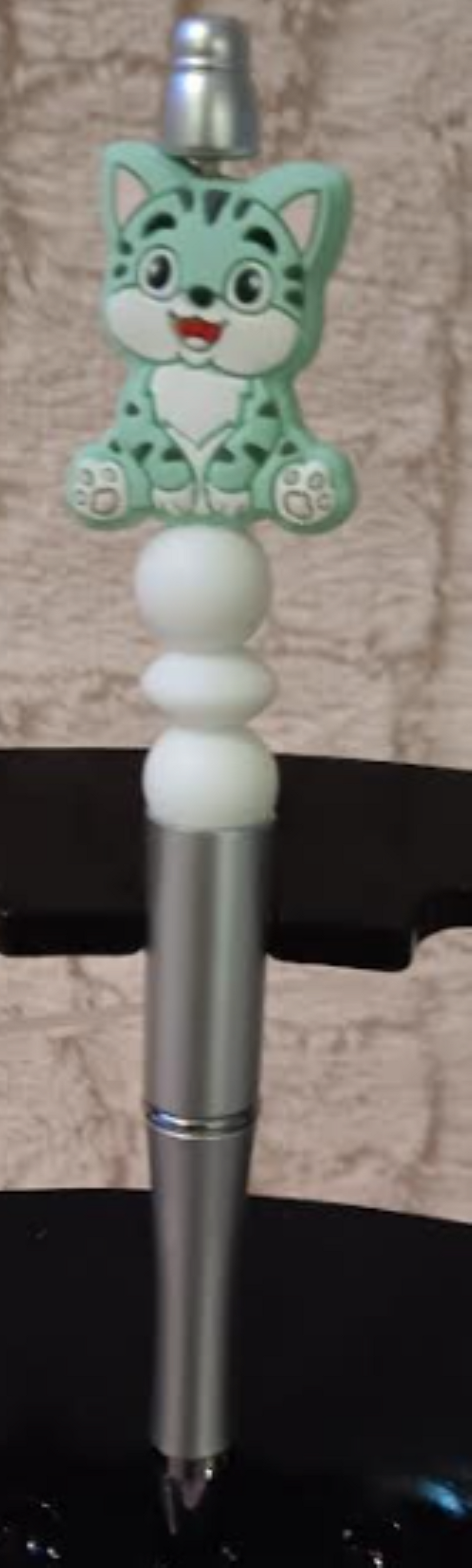 Adorable Kitty Pen š±