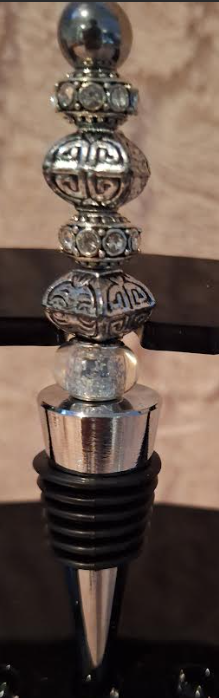 Antique style silver bottle stopper