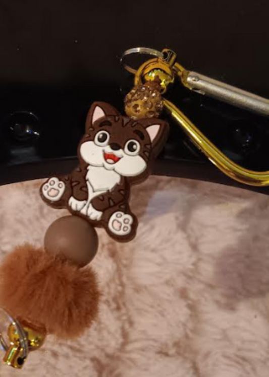 "Gold D-Ring Charm – Brown Kitty 🐱